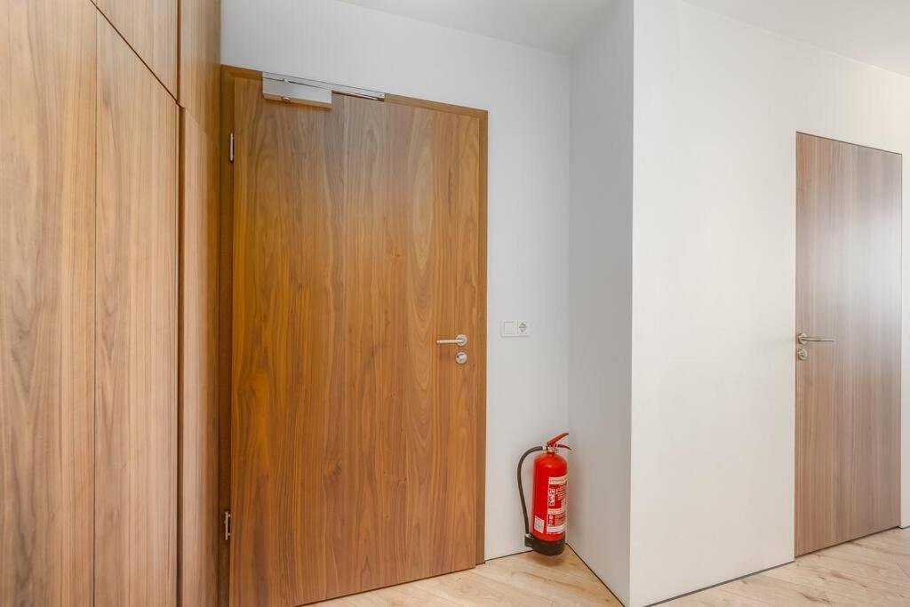 Ocean View Apartment *